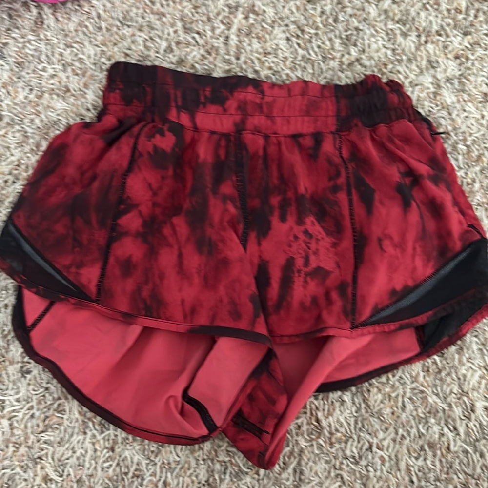 lululemon hotty hot shorts